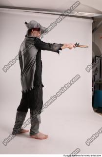  JACK PIRATE STANDING POSE WITH GUN